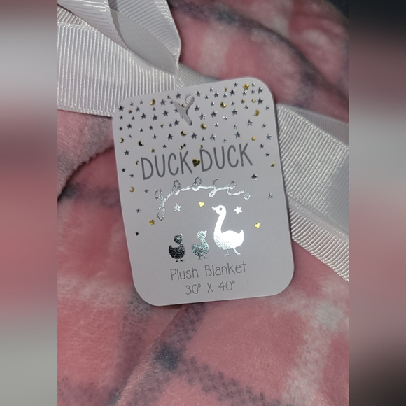 Duck Duck Goose Pink Baby Blanket With Neck Pillow NWT - Picture 3 of 5